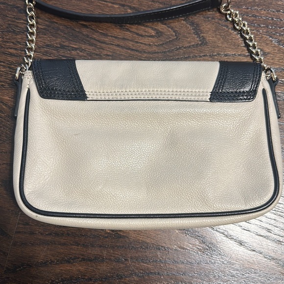 Kate Spade Crossbody - Picture 8 of 9